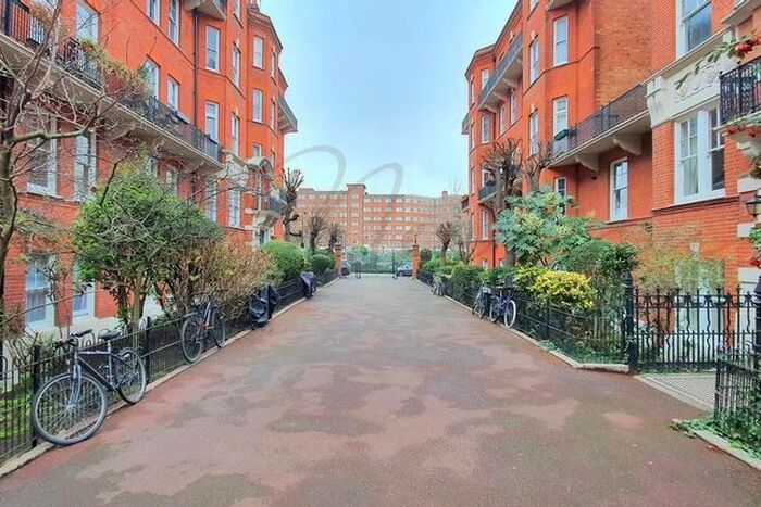 1 Bedroom Flat To Rent In Kensington Hall Gardens, West Kensington, W14