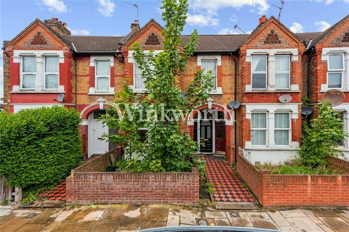 2 Bedroom Flat To Rent In Victoria Crescent, London, N15