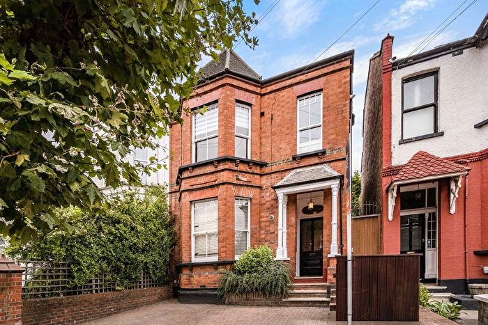 2 Bedroom Flat For Sale In Mount Road, London, NW4