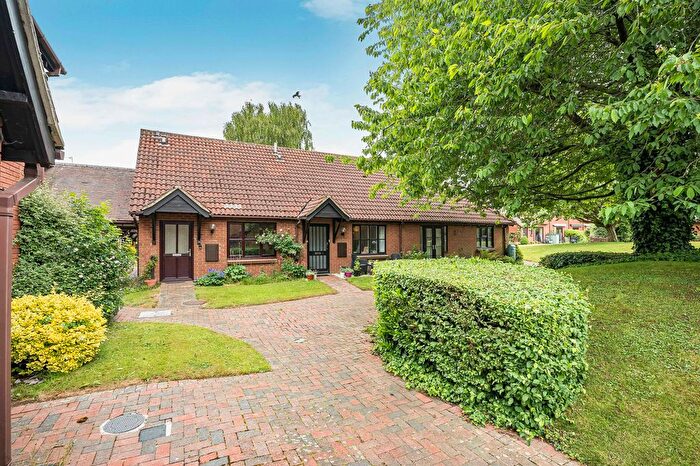 1 Bedroom Property For Sale In Orchard Walk, Watlington, OX49