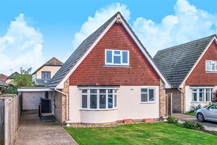 3 Bedroom Detached House To Rent In Harrow Drive, West Wittering, Chichester, West Sussex, PO20