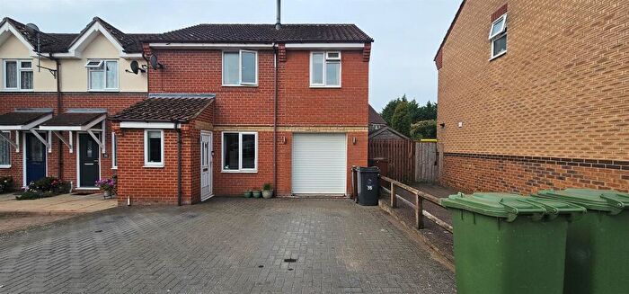 3 Bedroom End Of Terrace House For Sale In Redfern Close, Scarning, Dereham, NR19