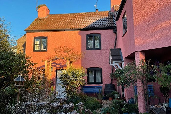 3 Bedroom Cottage For Sale In Kingshill, Nailsea, BS48