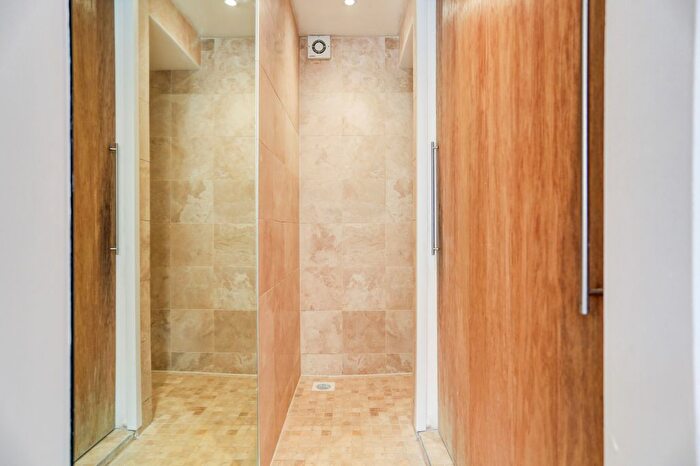 2 Bedroom Flat To Rent In Brunswick Street West, Hove, BN3