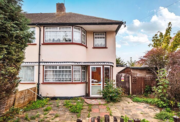 3 Bedroom Property For Sale In Sandy Lane, Mitcham, CR4