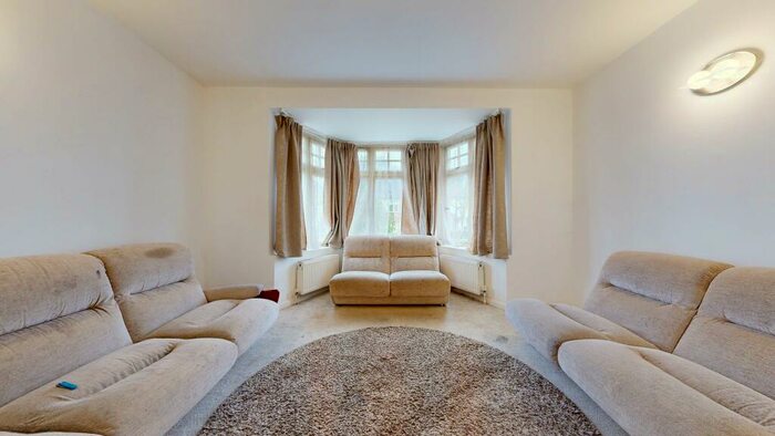 4 Bedroom Flat To Rent In Corringham Road, HA9