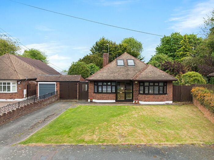 6 Bedroom Detached House For Sale In Kenwood Avenue, Longfield, Kent, DA3