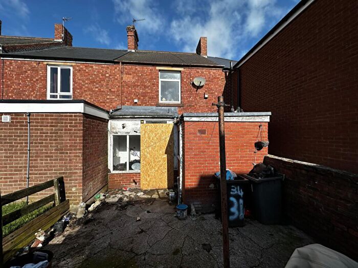 2 Bedroom End Of Terrace House For Sale In South Cross Street, Consett, County Durham, DH8