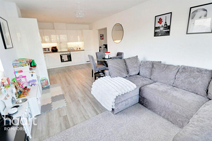 2 Bedroom Apartment To Rent In Byton Close, Romford, RM7
