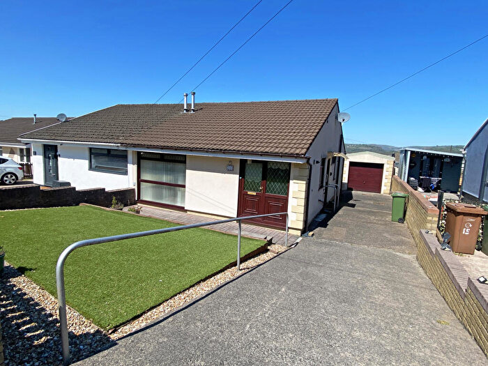 2 Bedroom Semi-Detached Bungalow For Sale In Hawthorn Road, Nelson, Treharris, CF46