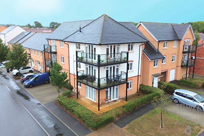 2 Bedroom Apartment For Sale In Duffet Drive, Winnersh, Wokingham, Berkshire, RG41