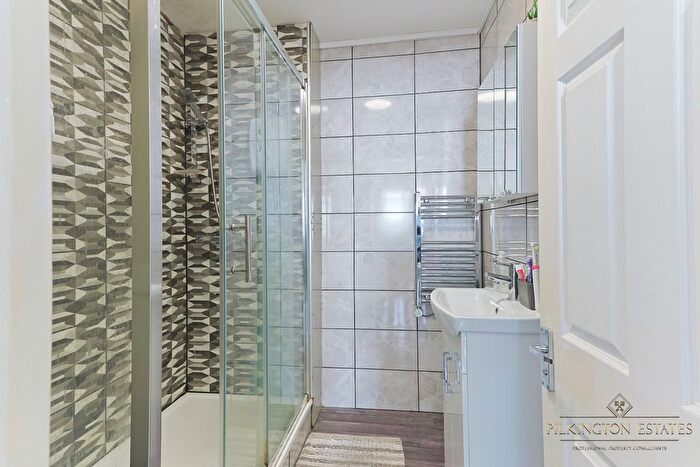 2 Bedroom Flat For Sale In Durnford Street, Plymouth, Devon, PL1