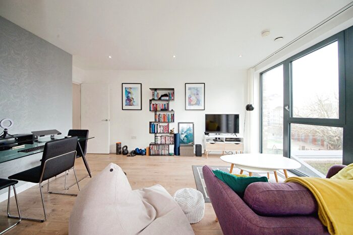 1 Bedroom Flat To Rent In Porcelain House, London, E3