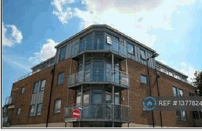 2 Bedroom Flat To Rent In Claude Monet Court, London, SE22