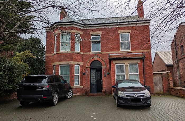 4 Bedroom Detached House For Sale In Bolton Road, Birkdale, PR8