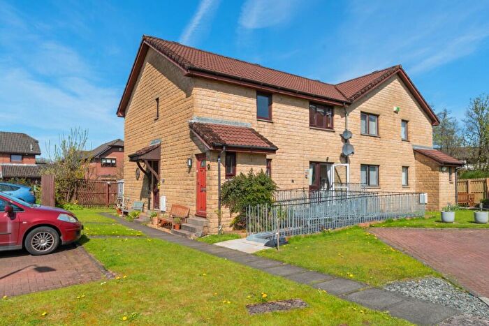 2 Bedroom Flat For Sale In Honeysuckle Lane, Alexandria, Dunbartonshire, G83
