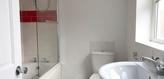 5 Bedroom Terraced House To Rent In Arboretum Avenue, LN2