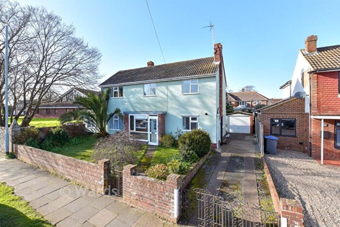 3 Bedroom Detached House For Sale In Dover Road, Deal, Kent, CT14