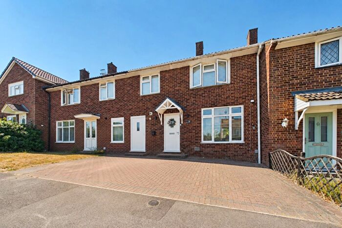 3 Bedroom Terraced House To Rent In Winchgrove Road, Bracknell, Berkshire, RG42