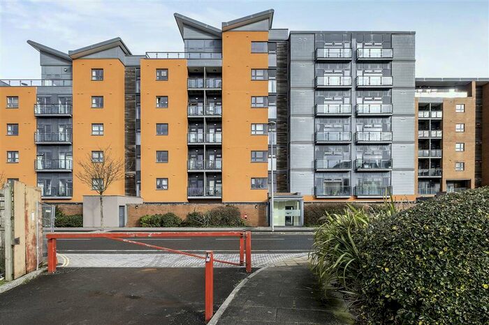 2 Bedroom Apartment To Rent In Altamar, Kings Road, Swansea, SA1