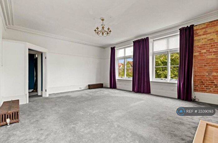 4 Bedroom Flat To Rent In Grimston Ave, Folkestone, CT20