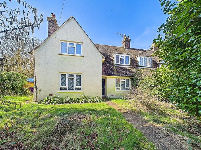 3 Bedroom Semi-Detached House For Sale In School Lane, Offley, Hitchin, SG5