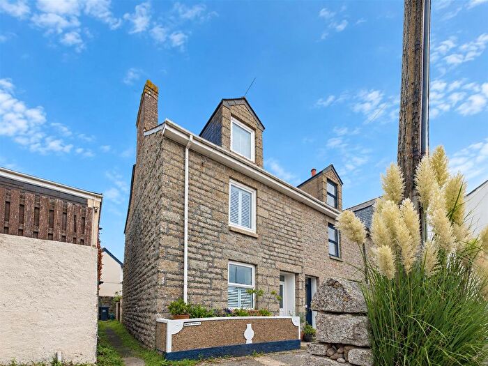 3 Bedroom Property For Sale In Long Rock, Penzance, TR20