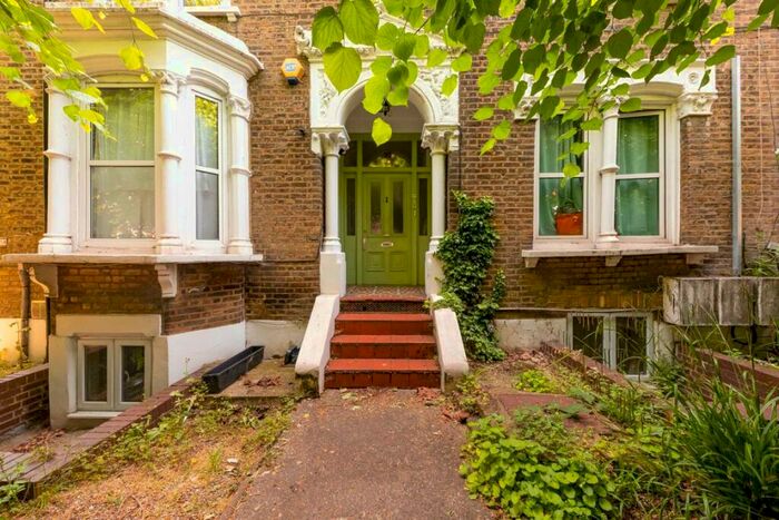 3 Bedroom Flat To Rent In Upper Tollington Park, London, N4