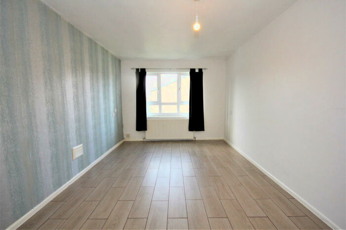 2 Bedroom Flat To Rent In Shakespeare Road, Preston, PR1