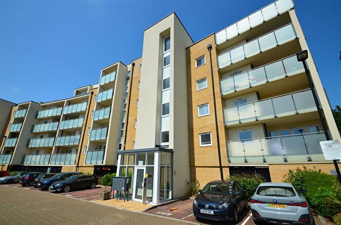 2 Bedroom Flat To Rent In Walsham Court, Perkins Gardens, Ickenham, UB10