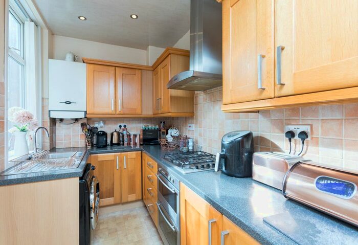 3 Bedroom Terraced House To Rent In Tomlinson Road, Ashton-On-Ribble, Preston, PR2