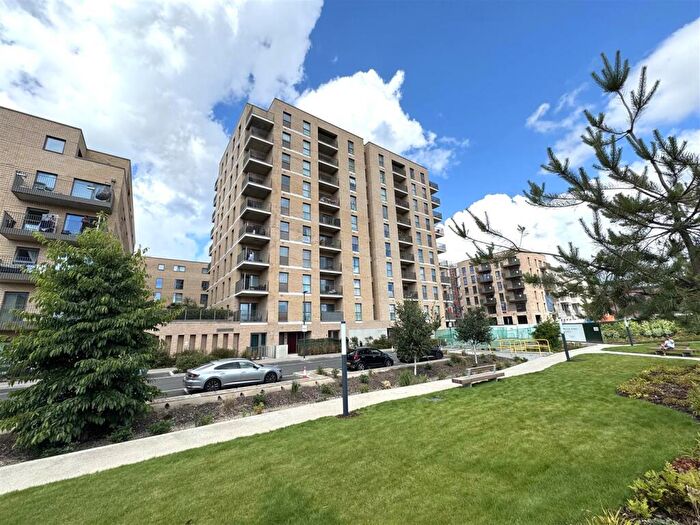 2 Bedroom Apartment For Sale In Hargrave Drive, Harrow, HA1