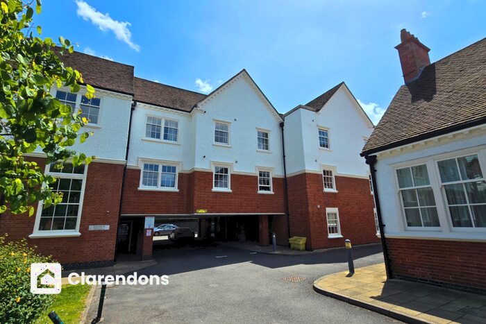 2 Bedroom Apartment To Rent In Redhill, Surrey, RH1