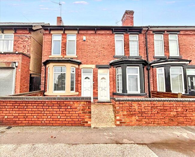 2 Bedroom End Of Terrace House For Sale In Kingsway, Kirkby In Ashfield, NG17