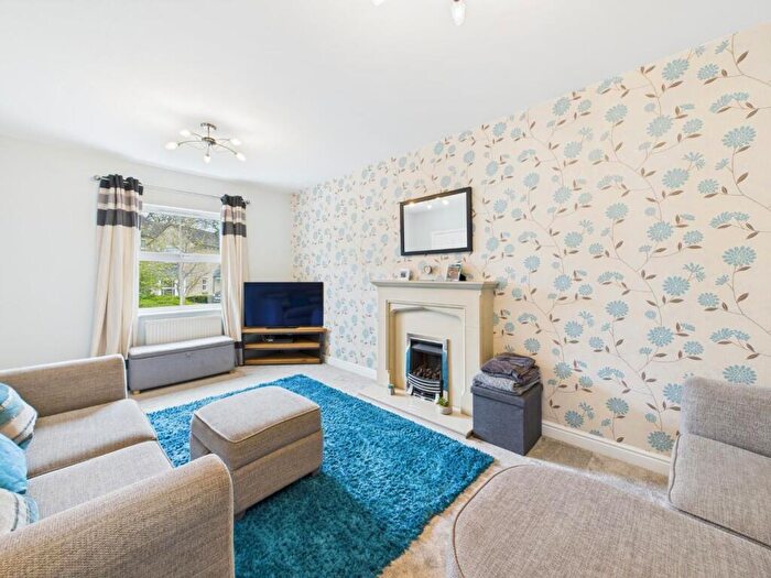 4 Bedroom Detached House For Sale In Swan Avenue, Bingley, BD16