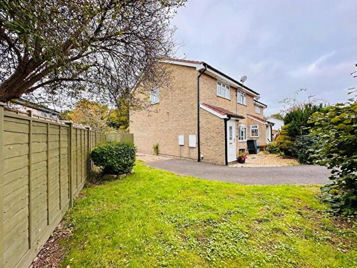 2 Bedroom End Of Terrace House For Sale In Fiveways Close, Cheddar, BS27