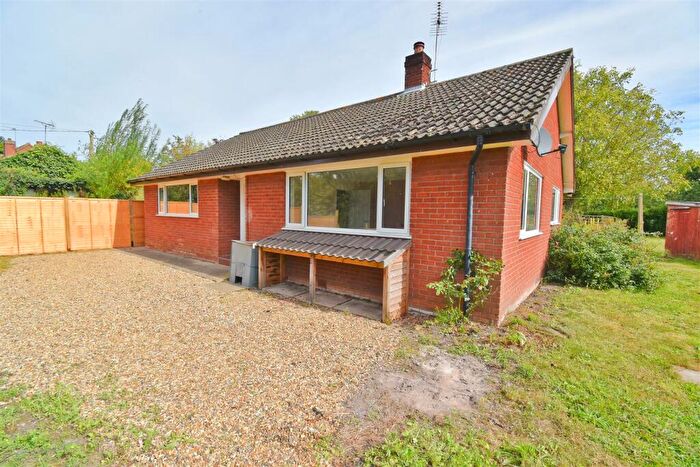 3 Bedroom Detached Bungalow To Rent In Sustead Road, Lower Gresham, Norwich, NR11