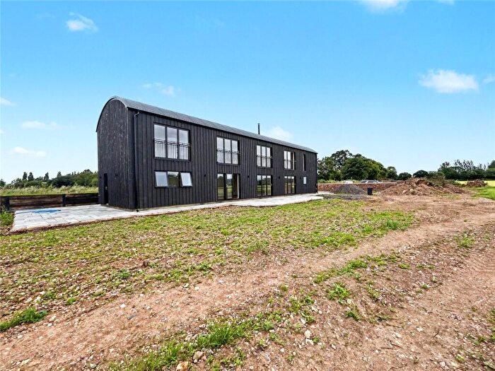 4 Bedroom Detached House To Rent In Cullompton, Devon, EX15