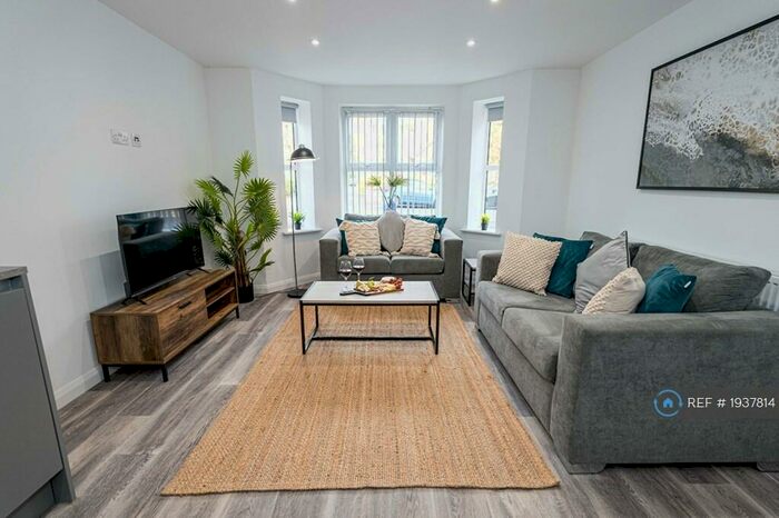 2 Bedroom Flat To Rent In Florence Road, Bournemouth, BH5