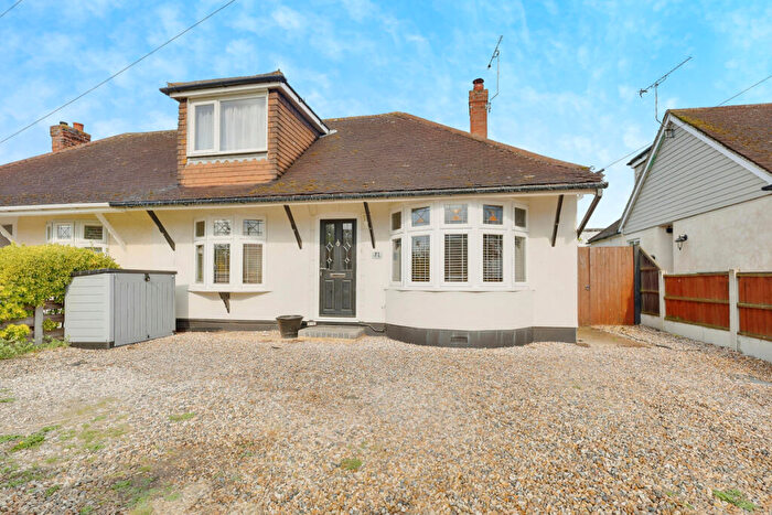 3 Bedroom Semi-Detached House For Sale In Tyrrell Road, Benfleet, SS7