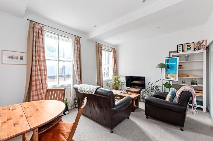 1 Bedroom Flat For Sale In Islington Park Street, London, N1