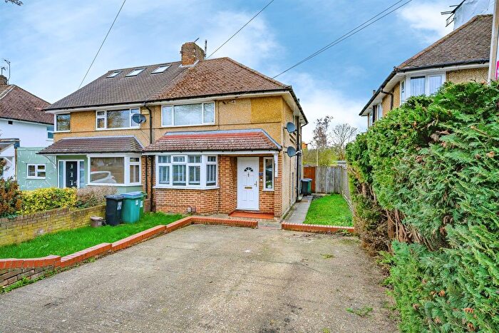 1 Bedroom Maisonette For Sale In Ridgehurst Avenue, Watford, WD25