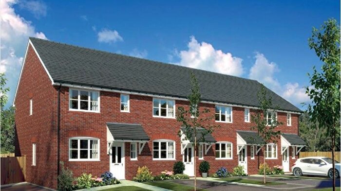 3 Bedroom Semi-Detached House To Rent In Sackville Road, Luton, LU1
