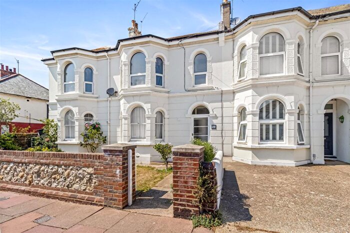 2 Bedroom Flat For Sale In Westcourt Road, Worthing, BN14
