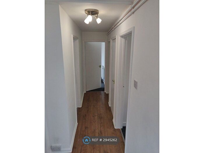 2 Bedroom Flat To Rent In Ditton Fields, Cambridge, CB5
