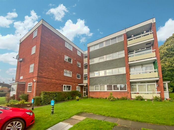 2 Bedroom Flat To Rent In Victoria Court, Allesley Park, Coventry, West Midlands CV5