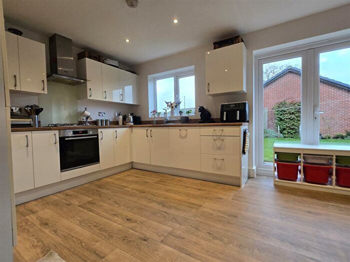 4 Bedroom Detached House For Sale In Riversleigh Way, Warton, Preston, PR4