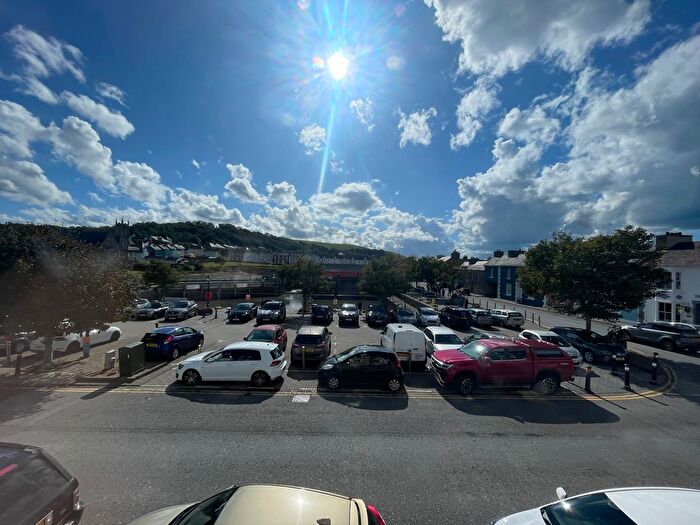 2 Bedroom Flat To Rent In Market S, Aberaeron, SA46