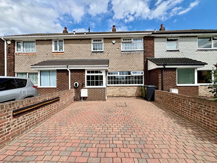 3 Bedroom Terraced House For Sale In Marlowe Court, Garforth, Leeds, LS25
