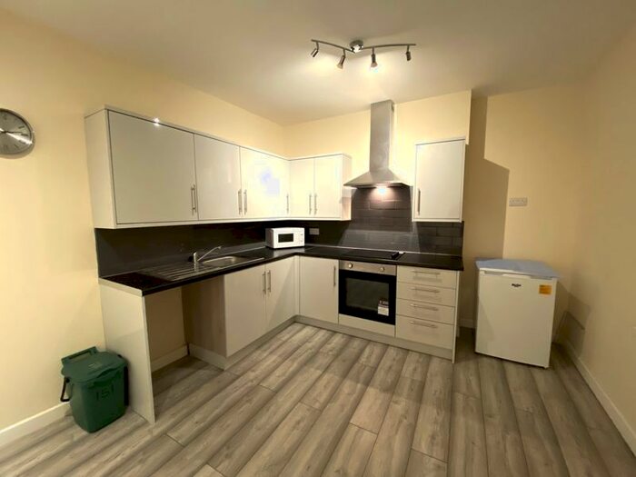 1 Bedroom Flat To Rent In Commercial Street, Risca, Newport, NP11